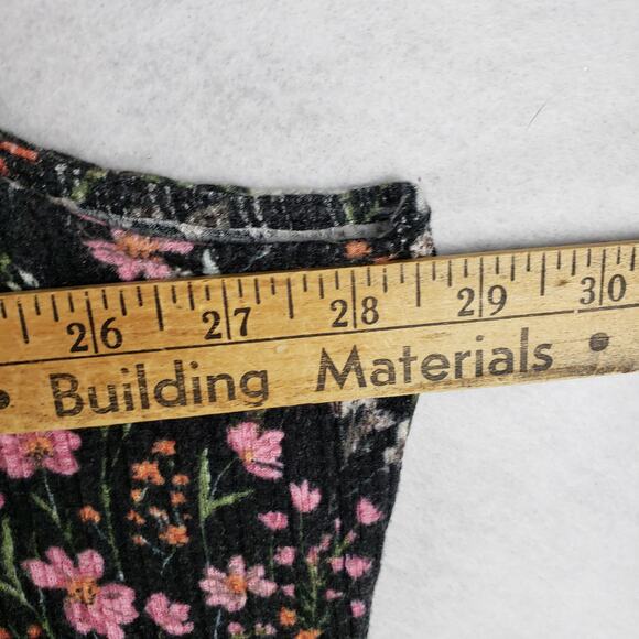 Maurices Plus Women's 4X Wildflower Crepe‎ V Neck Tank Top Black Dark Fairycore - Picture 5 of 8